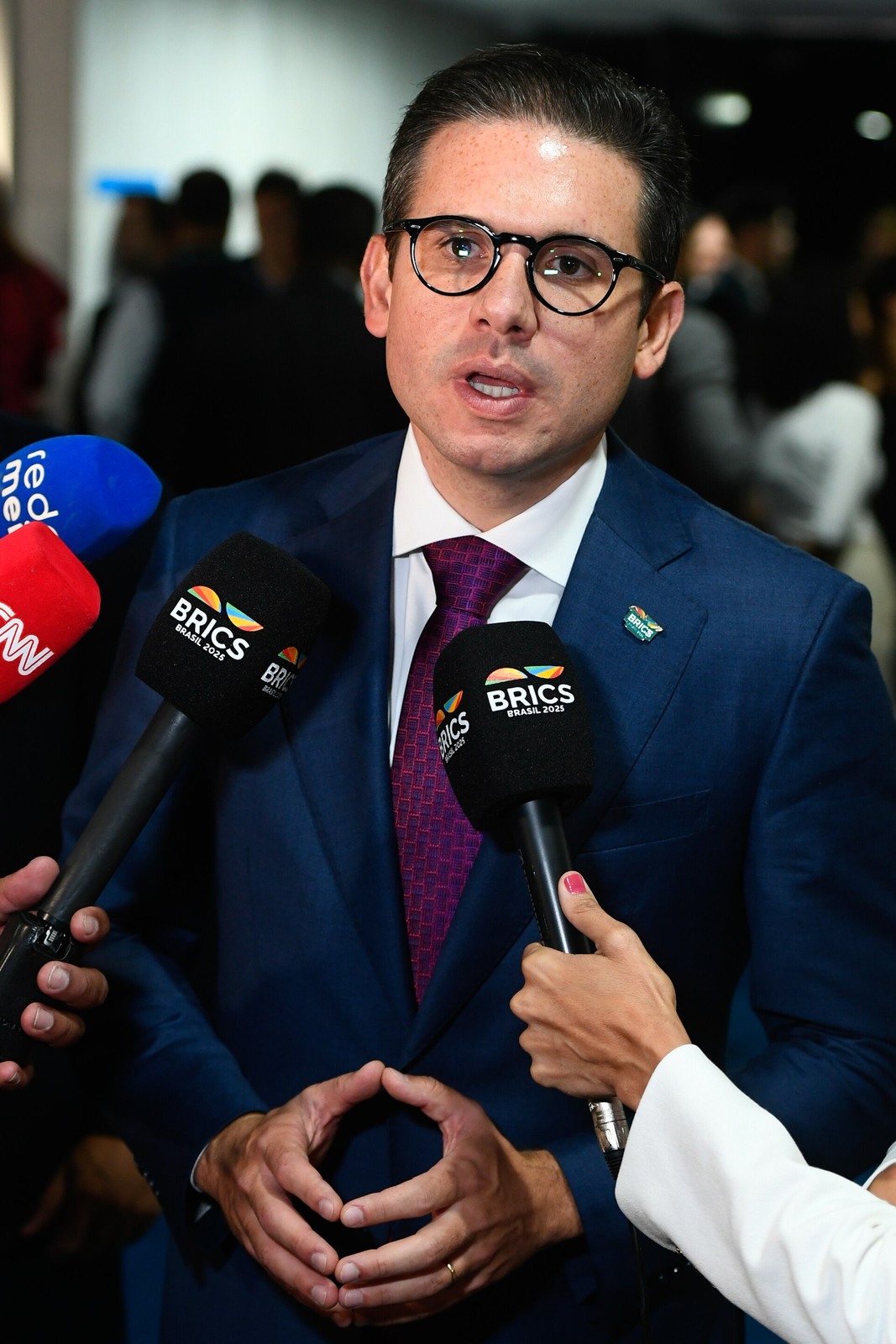 Hugo Motta afirma que diálogo entre os Poderes é essencial para fortalecer as instituições