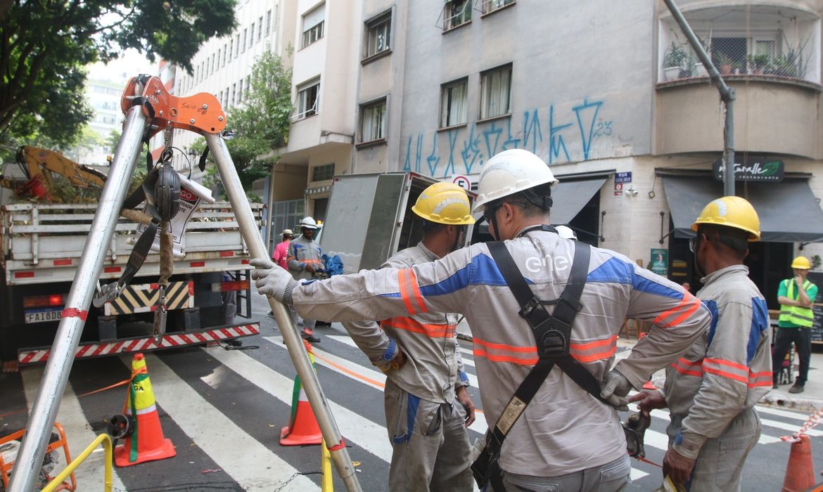 Procon Paulistano mantém multa de R$ 11,4 milhões à Enel por falhas no fornecimento de energia